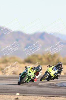 media/Dec-07-2025-CVMA (Sun) [[3e7d2de5dc]]/Race 17-Amateur Formula Middleweight/